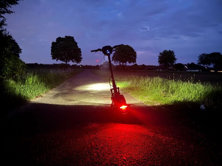 Heckbeleuchtung der Hilde bei Nacht Heckbeleuchtung der Hilde bei Nacht