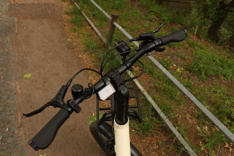 Heybike setzt auf ein aufgeräumtes Lenkrad Heybike setzt auf ein aufgeräumtes Lenkrad