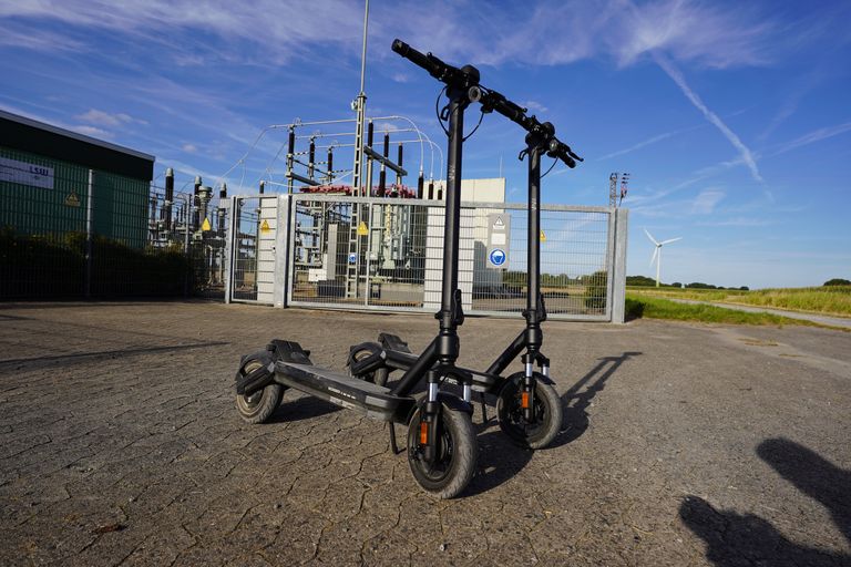 VMAX New VX2 HUB neben VMAX New VX2 Gear