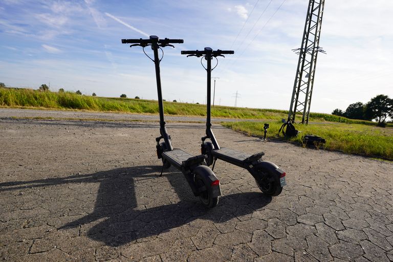 VMAX VX2 Modelle von hinten