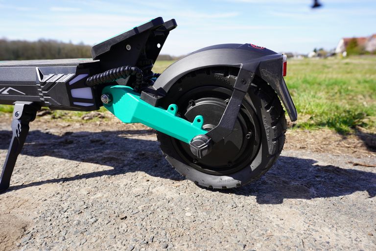 Die Motoren des HITWAY H11 befinden sich im Vorder- und Hinterrad