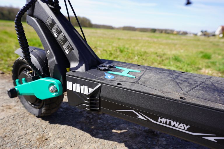 Der gesamte Aufbau des HITWAY H11 sorgt für sportliches Fahren