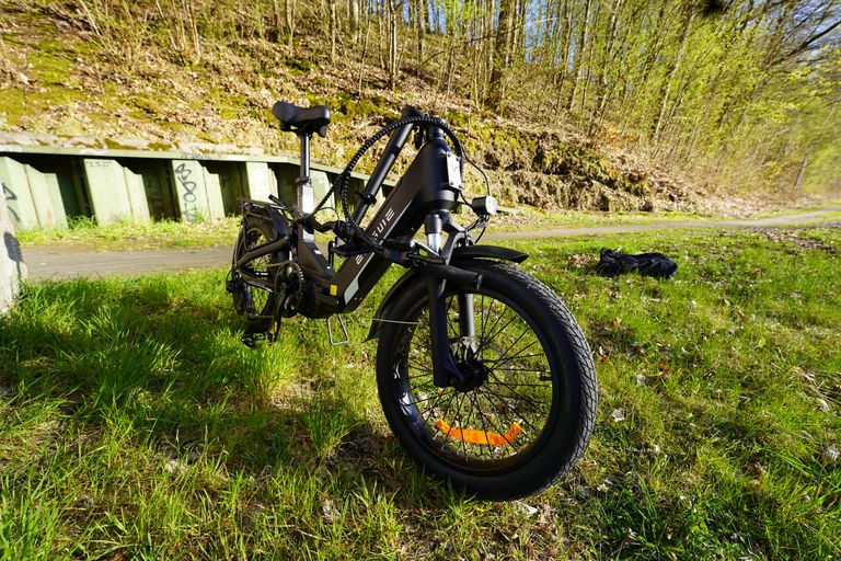 ENGWE L20 3.0 Pro Gesamtansicht, schräg von vorne