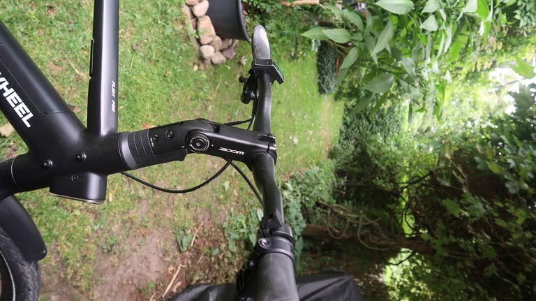 Der Vorbau des Mokwheel Flint Pro lässt sich anpassen