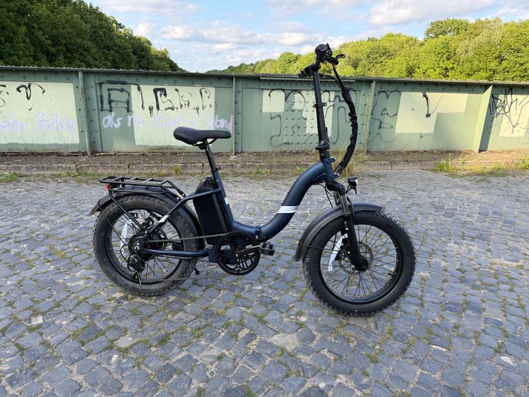 Touroll S2 Pro in der Seitenansicht mit Tiefeinsteiger-Rahmen