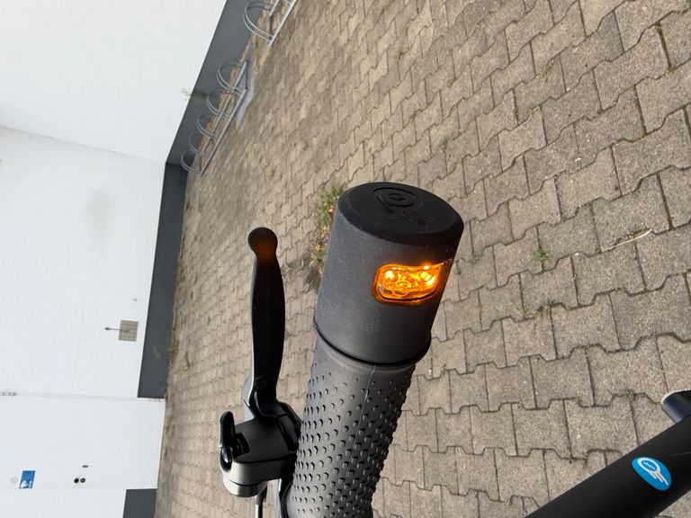 Blinker am Lenkerende des ePowerFun ePF-3