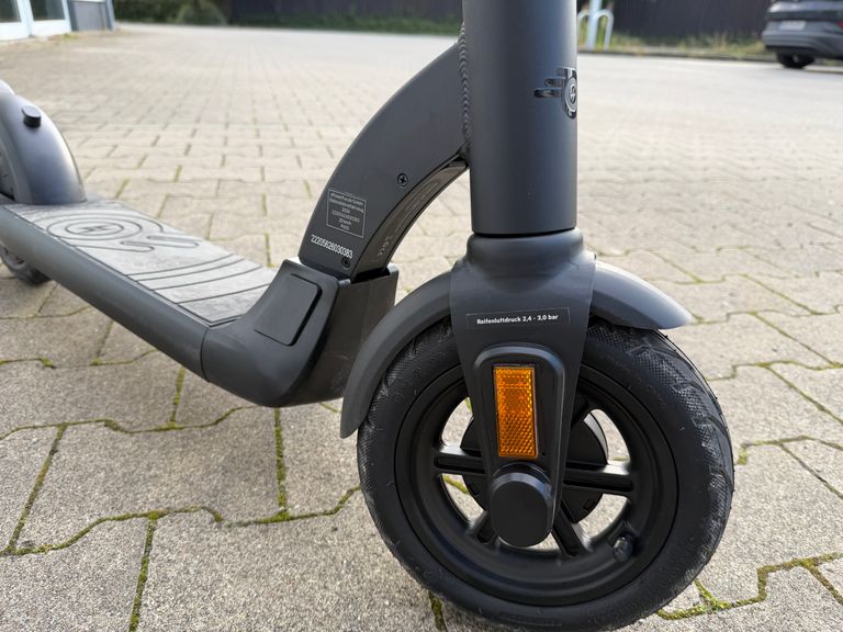 Federgabel und Vorderrad des ePowerFun ePF-3