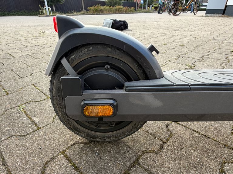 Hinterrad des ePowerFun ePF-3 mit Heckmotor