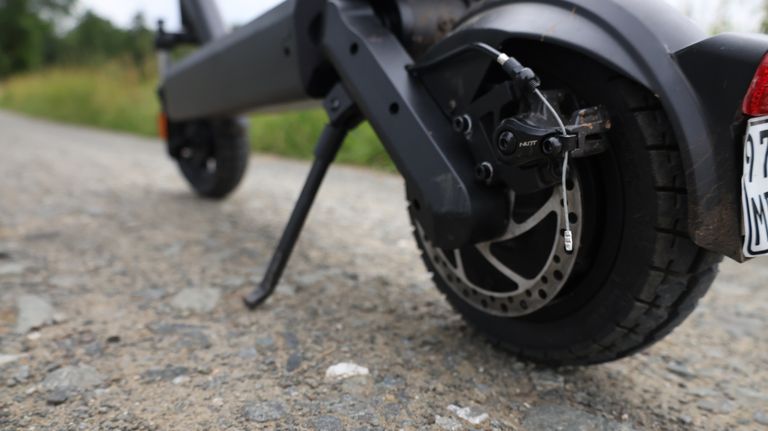 Hinterrad des VMAX New VX4 mit Hubmotor und Scheibenbremse