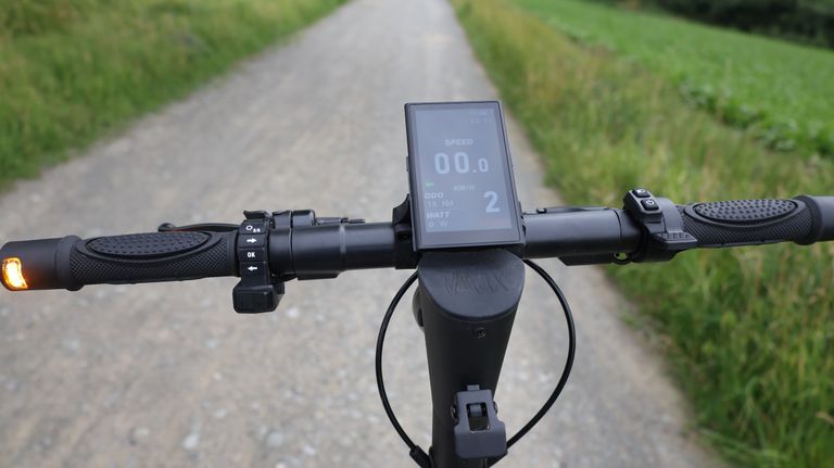 Lenker des VMAX New VX4 mit Blinker
