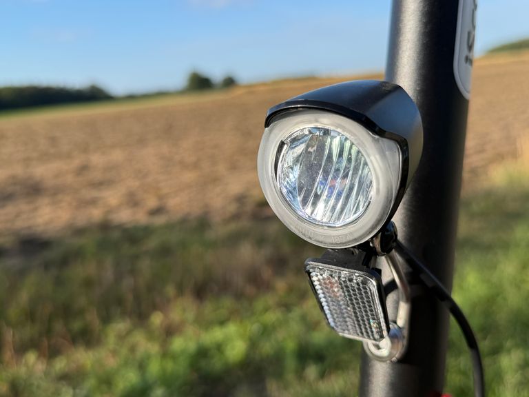 Frontbeleuchtung des iScooter i9M